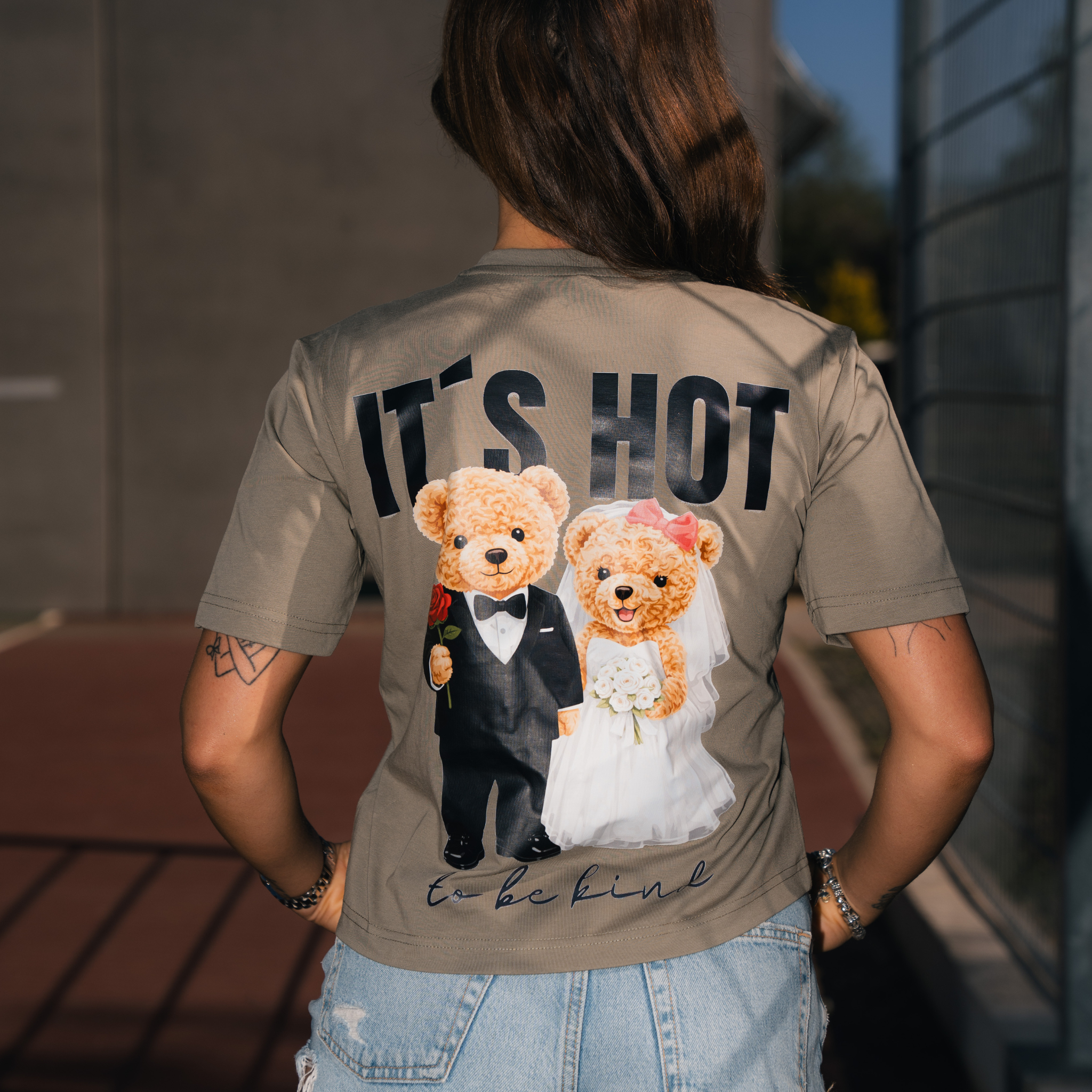 WOMEN KINDNESS CROP T-SHIRT